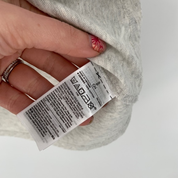 NWOT Gap Disney Mickey Graphic T-shirt - Picture 7 of 9